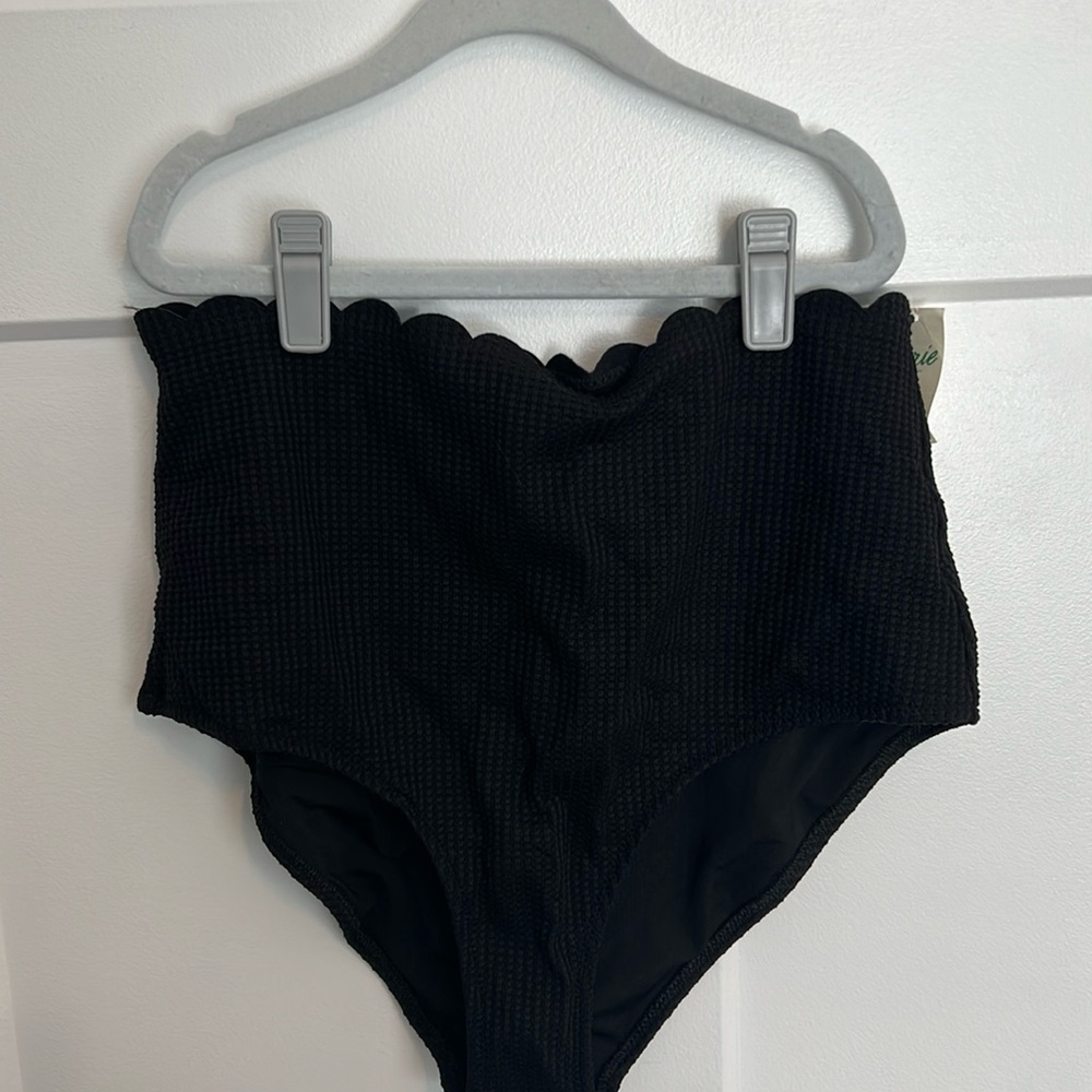 Aerie waffle bikini bottoms.